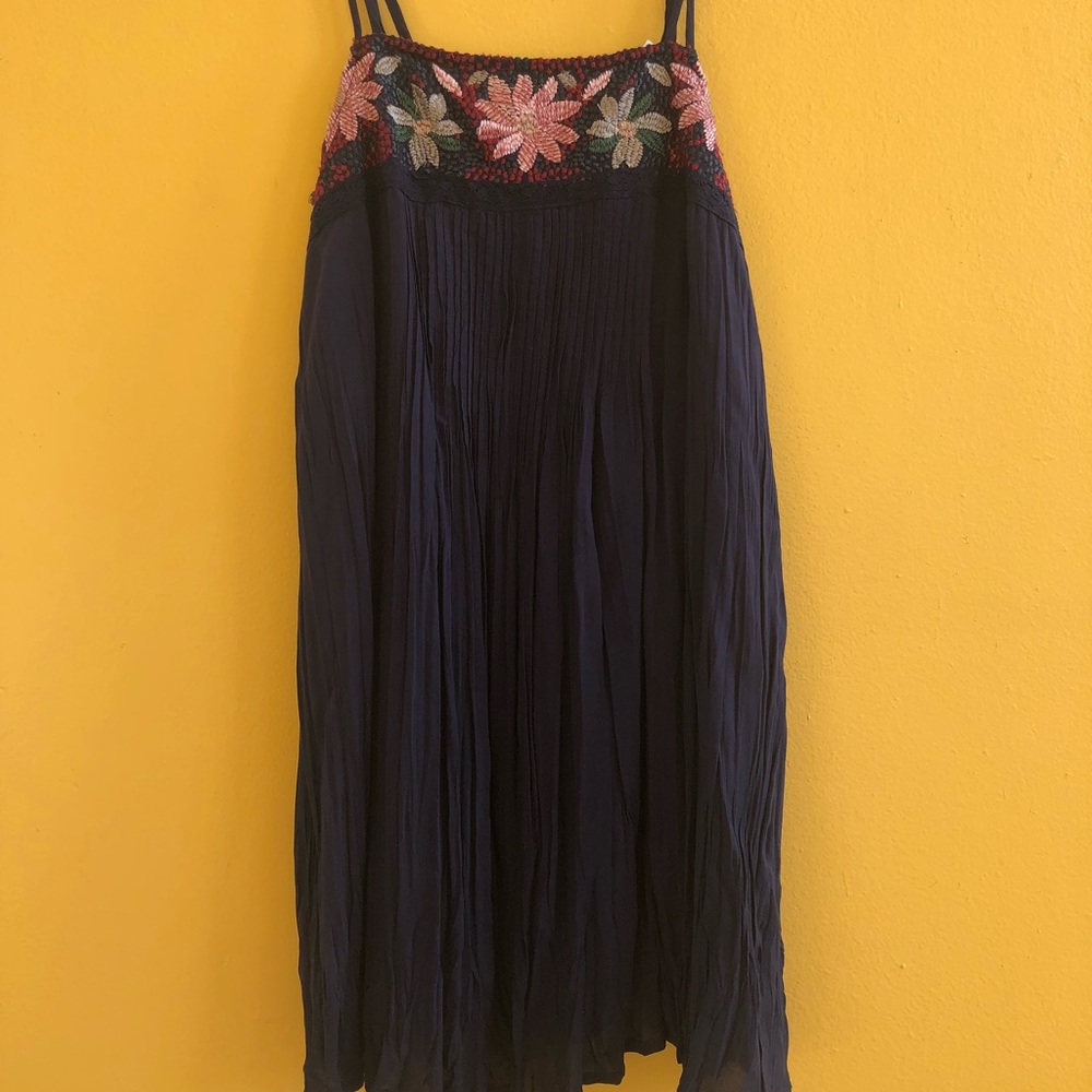 American Eagle Embroidered Tunic Blouse Size XXS